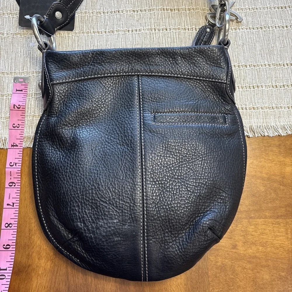 B Makowsky Leather Shoulder Bag‎ Black NWT with Dust Bag Excellent Condition